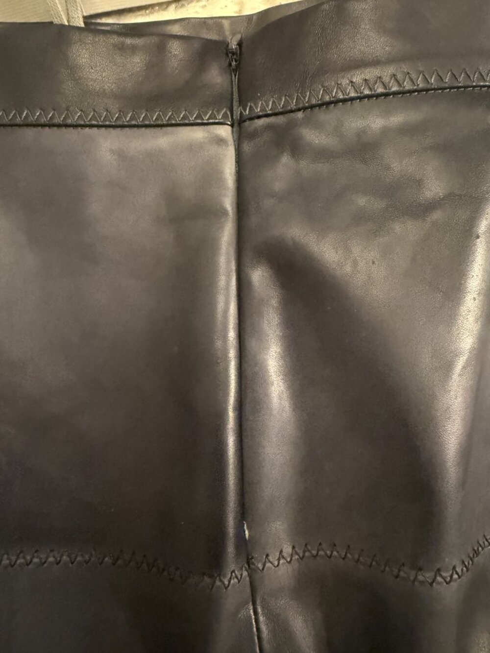 Tom Ford Patch Calf Leather Knee-Length Skirt - Picture 3 of 6